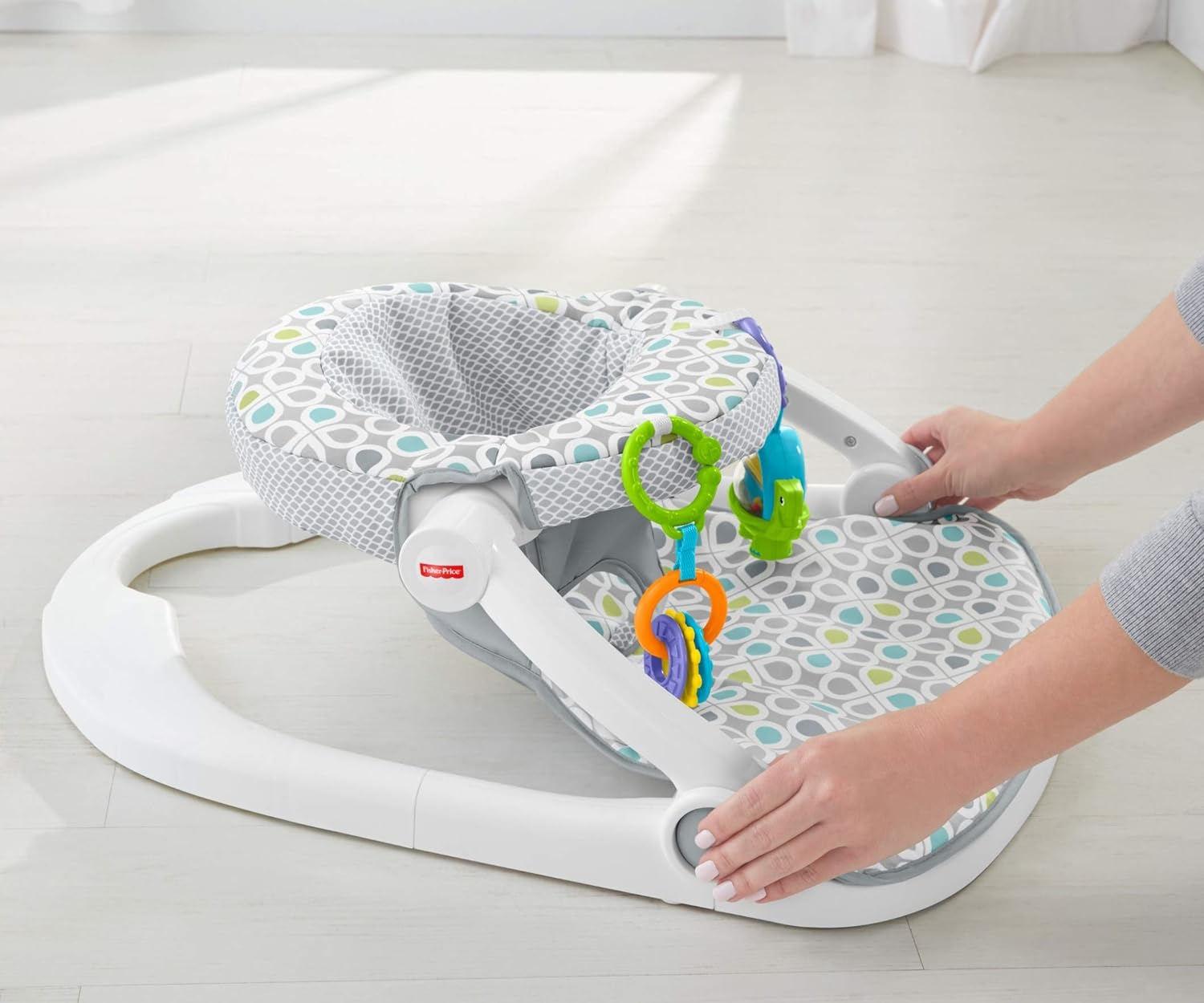 Fisher-Price Portable Baby Chair, Sit-Me-Up Floor Seat with 2 Removable Toys & Washable Seat Pad, Honeycomb [ Exclusive] - Image 7